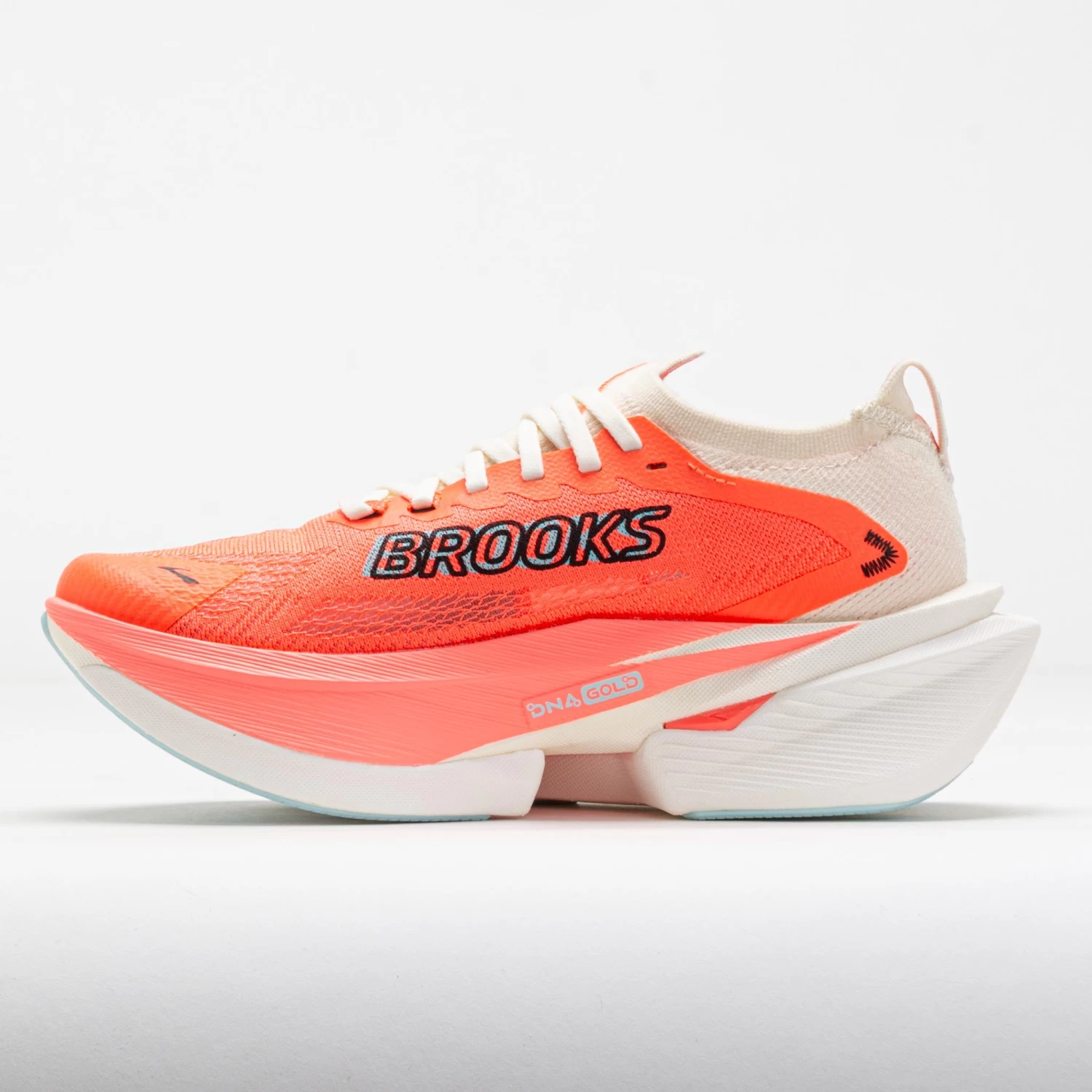Brooks Hyperion Max 3 Women's Coconut/Fiery Coral/Atomizer - Image 2