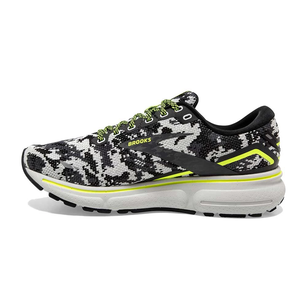 BROOKS Women's Ghost 15 Camo Running Shoe - Black/Ebony/Nightlife - Regular (B) - Image 4
