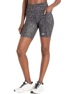 Brooks Moment 8" Shorts