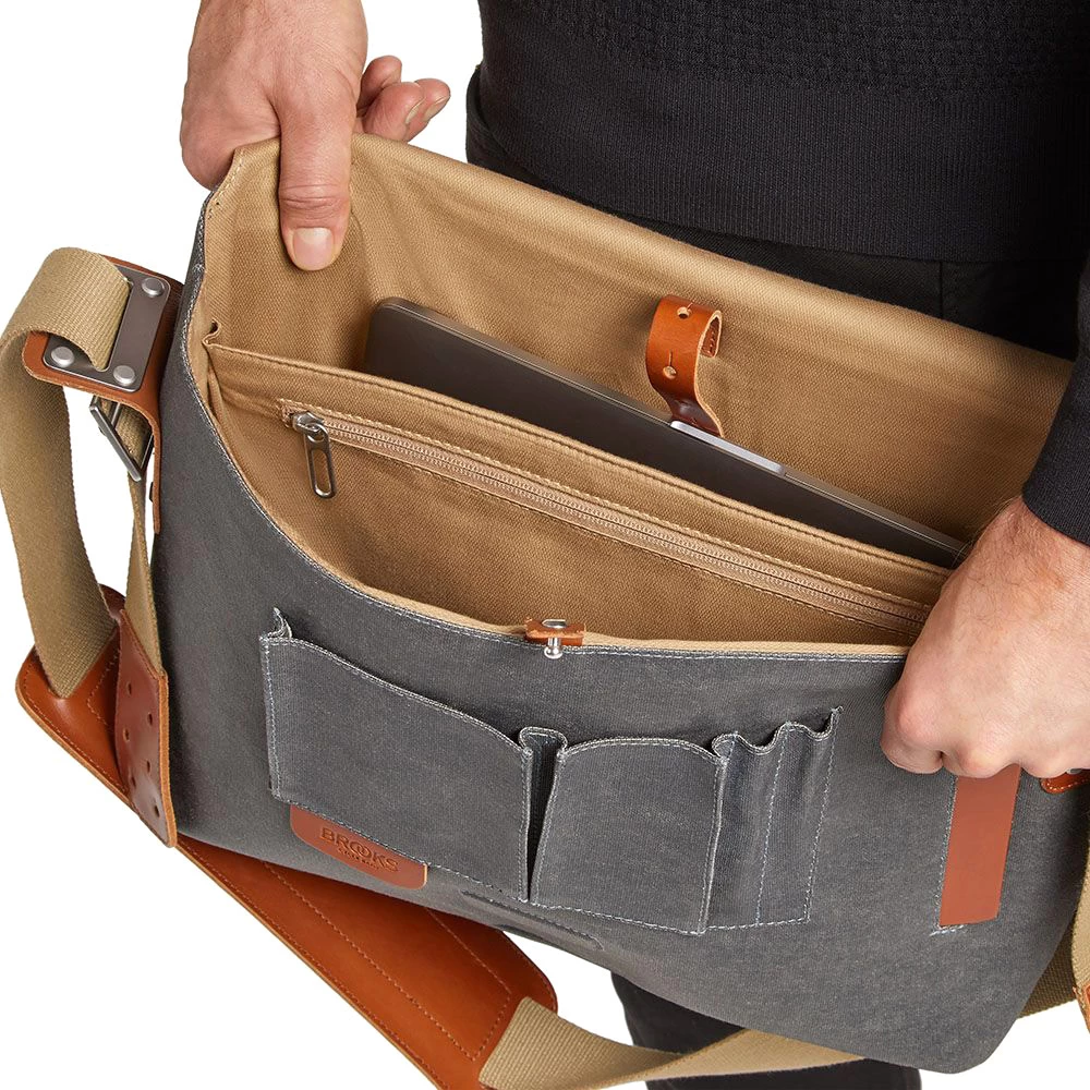 BROOKS ENGLAND Brooks Barbican Cotton Canvas Shoulder Bag - 13L - Grey - Image 6