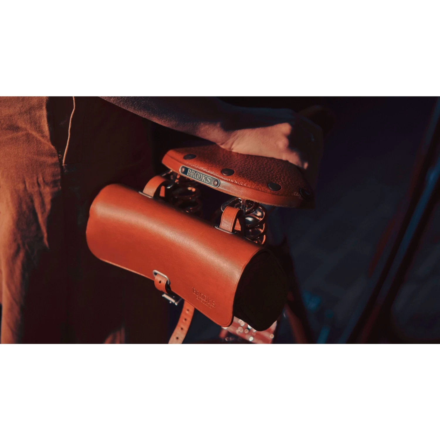 BROOKS ENGLAND Brooks Challenge Leather Saddle Bag Large 1.5L - Brown - Image 7