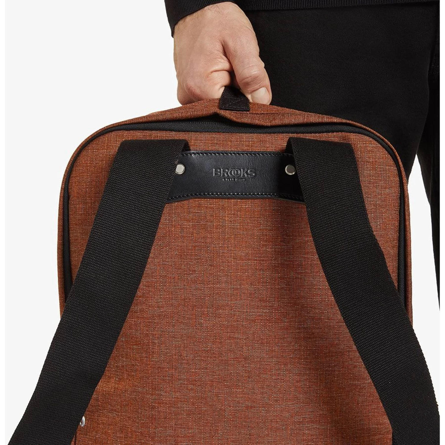 BROOKS ENGLAND Brooks Dalston Tex Nylon Backpack 20L - Orange - Image 4