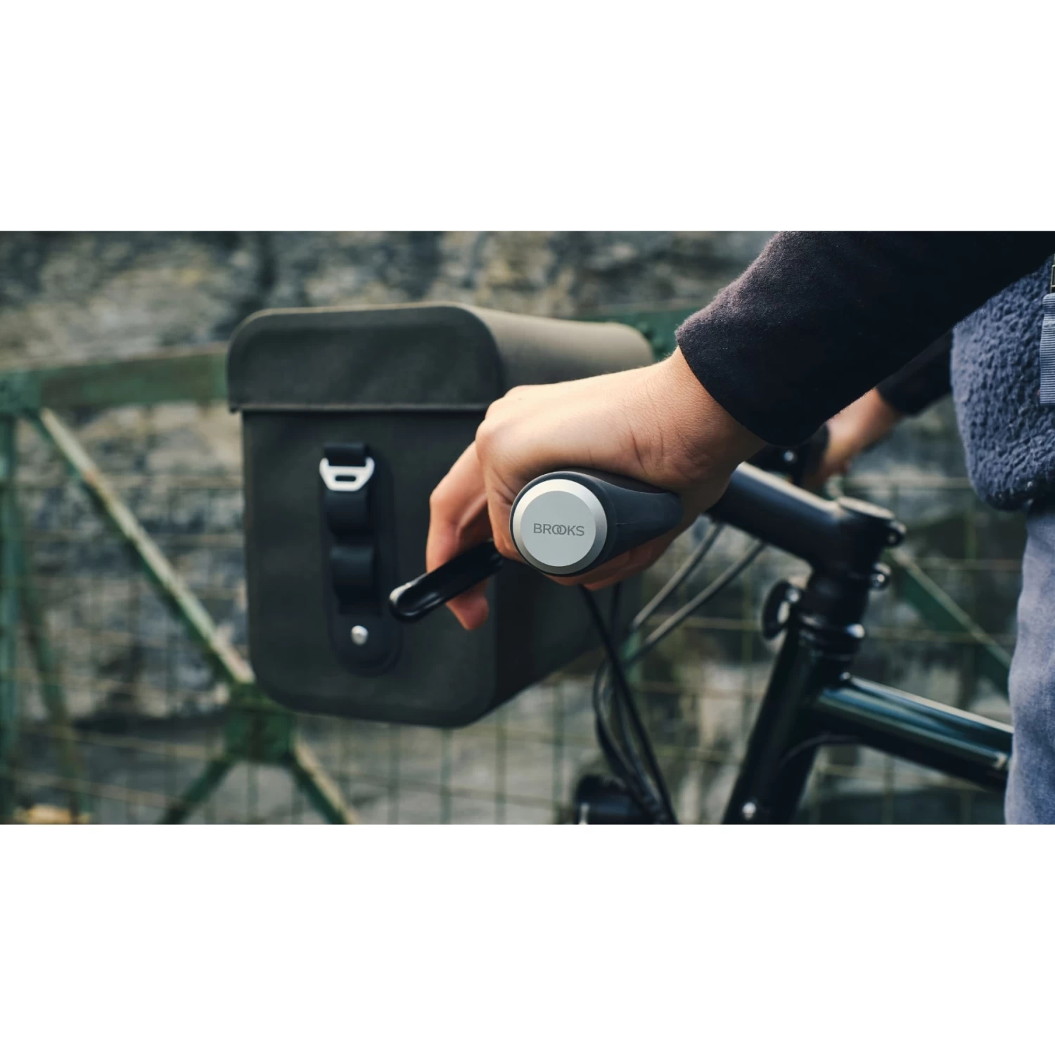 BROOKS ENGLAND Brooks Ergonomic Leather Grip - 130/130 Mm - Black - Image 5