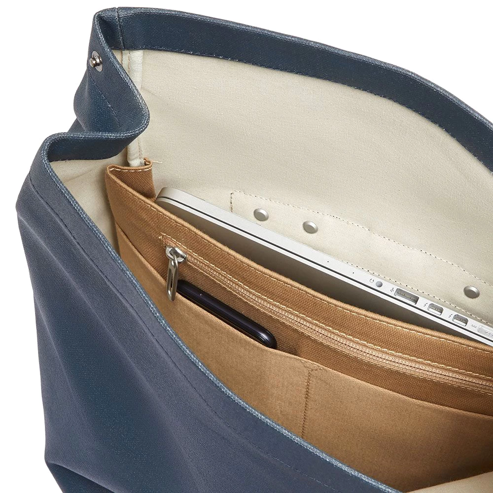 BROOKS ENGLAND Brooks Pickwick Cotton Canvas Backpack - 26L - Rust/brick - Image 3