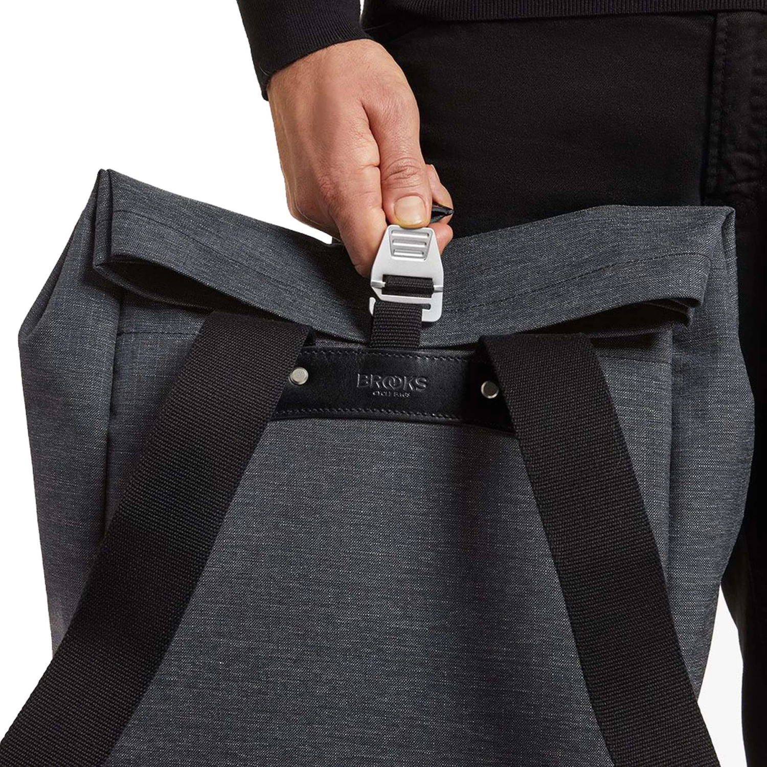 BROOKS ENGLAND Brooks Pickwick Tex Nylon Backpack 26L - Black - Image 6