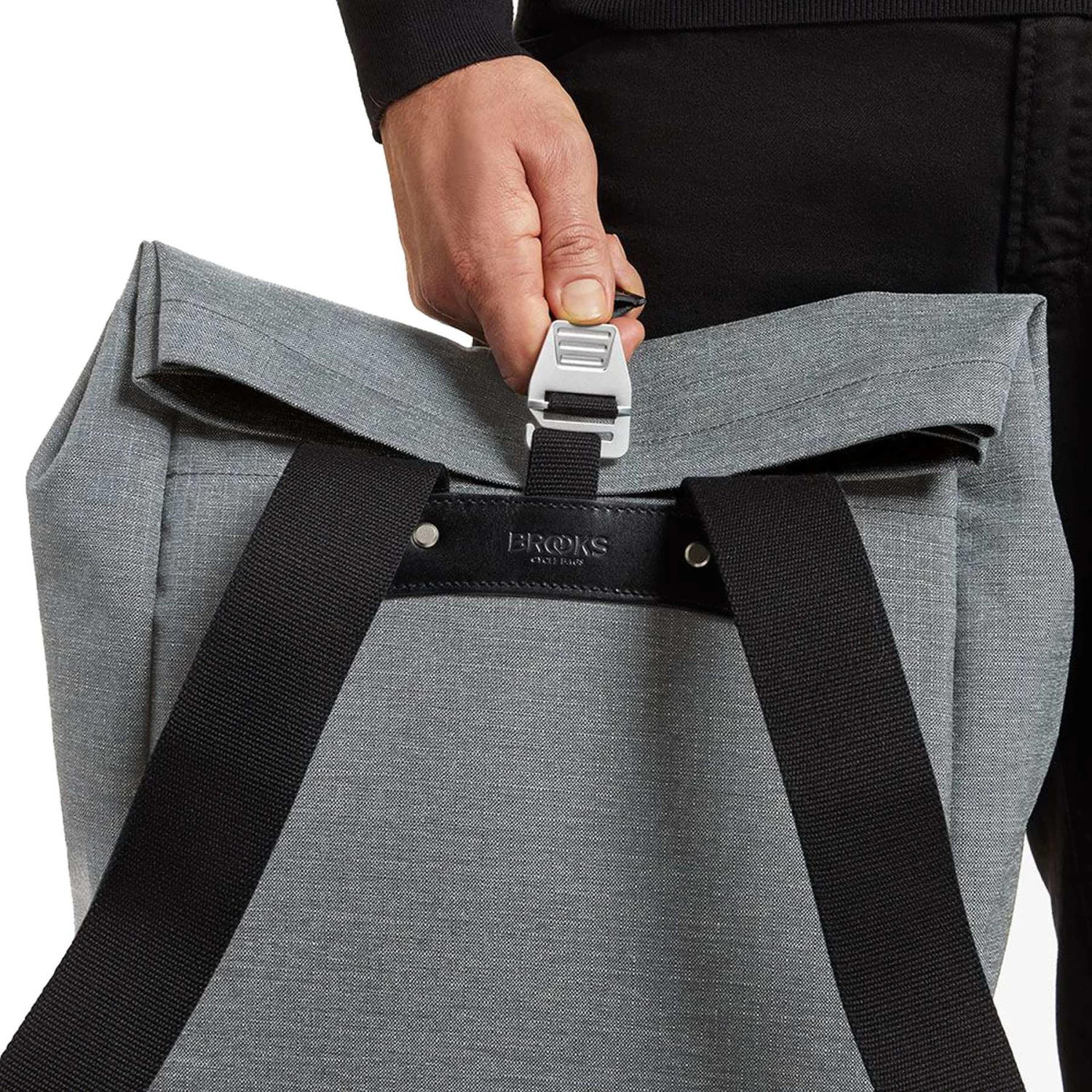 BROOKS ENGLAND Brooks Pickwick Tex Nylon Backpack 26L - Grey - Image 11